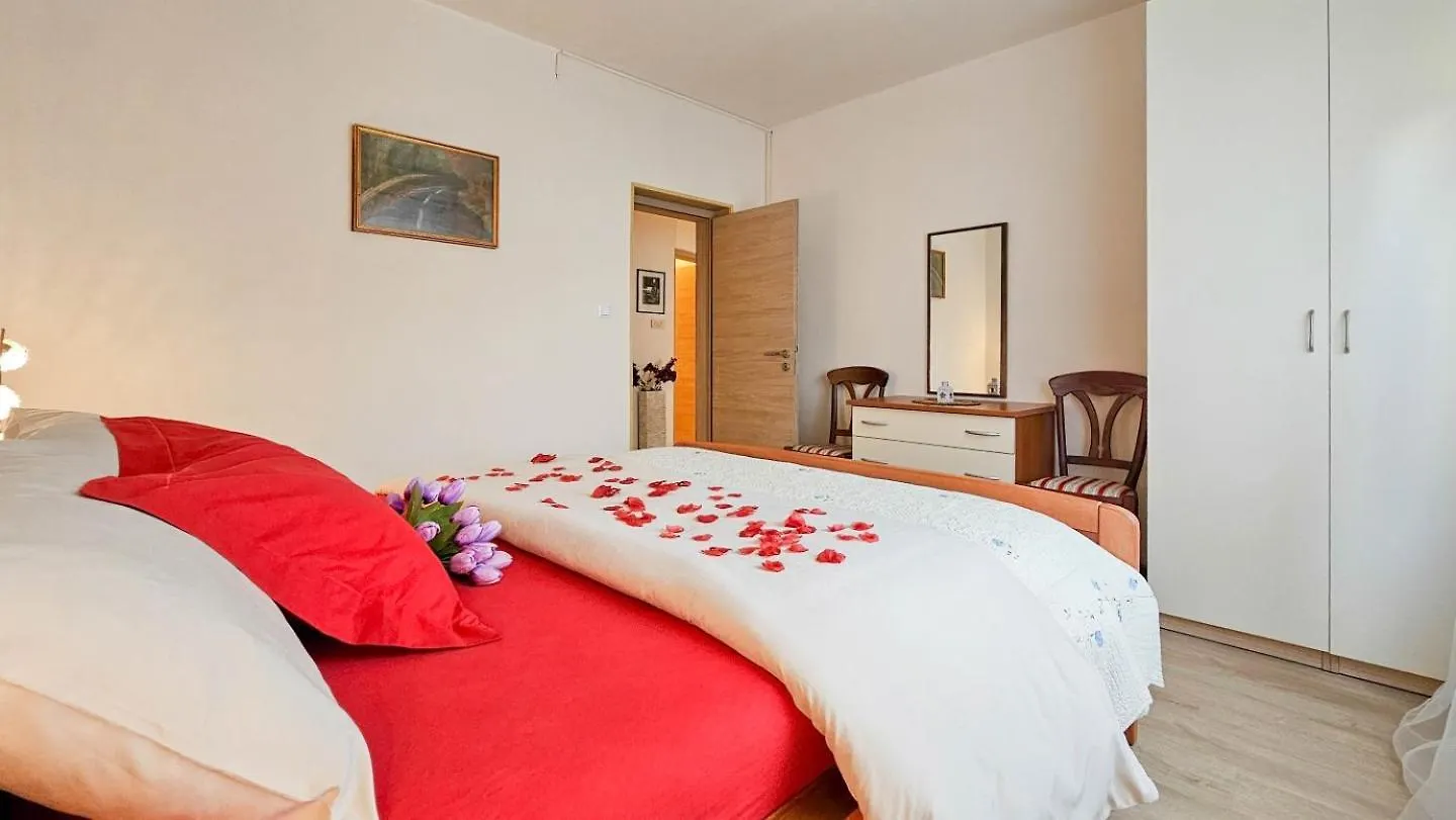 Apartment Romana 2 Novigrad