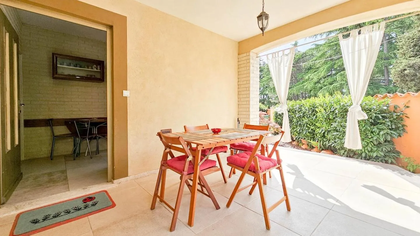 Romana 2 Novigrad Istria Apartmán